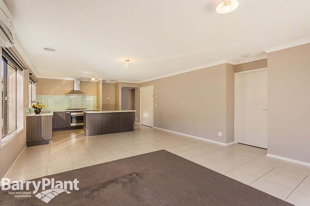 19 Malibu Boulevard, Point Cook, VIC 3030, Point Cook - Thumbnail 5
