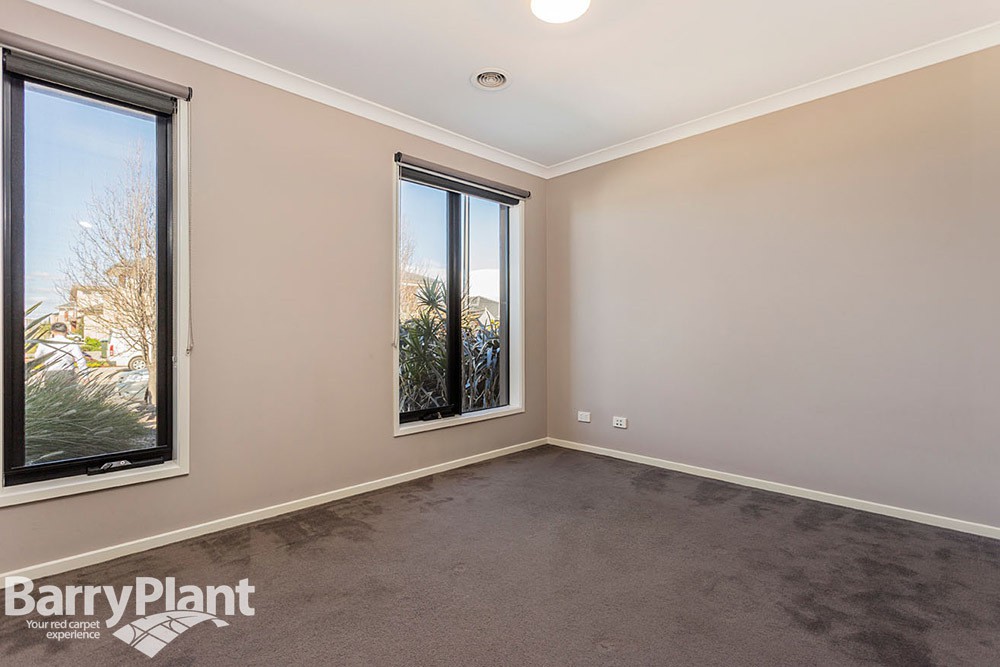 19 Malibu Boulevard, Point Cook, VIC 3030, Point Cook - Thumbnail 8
