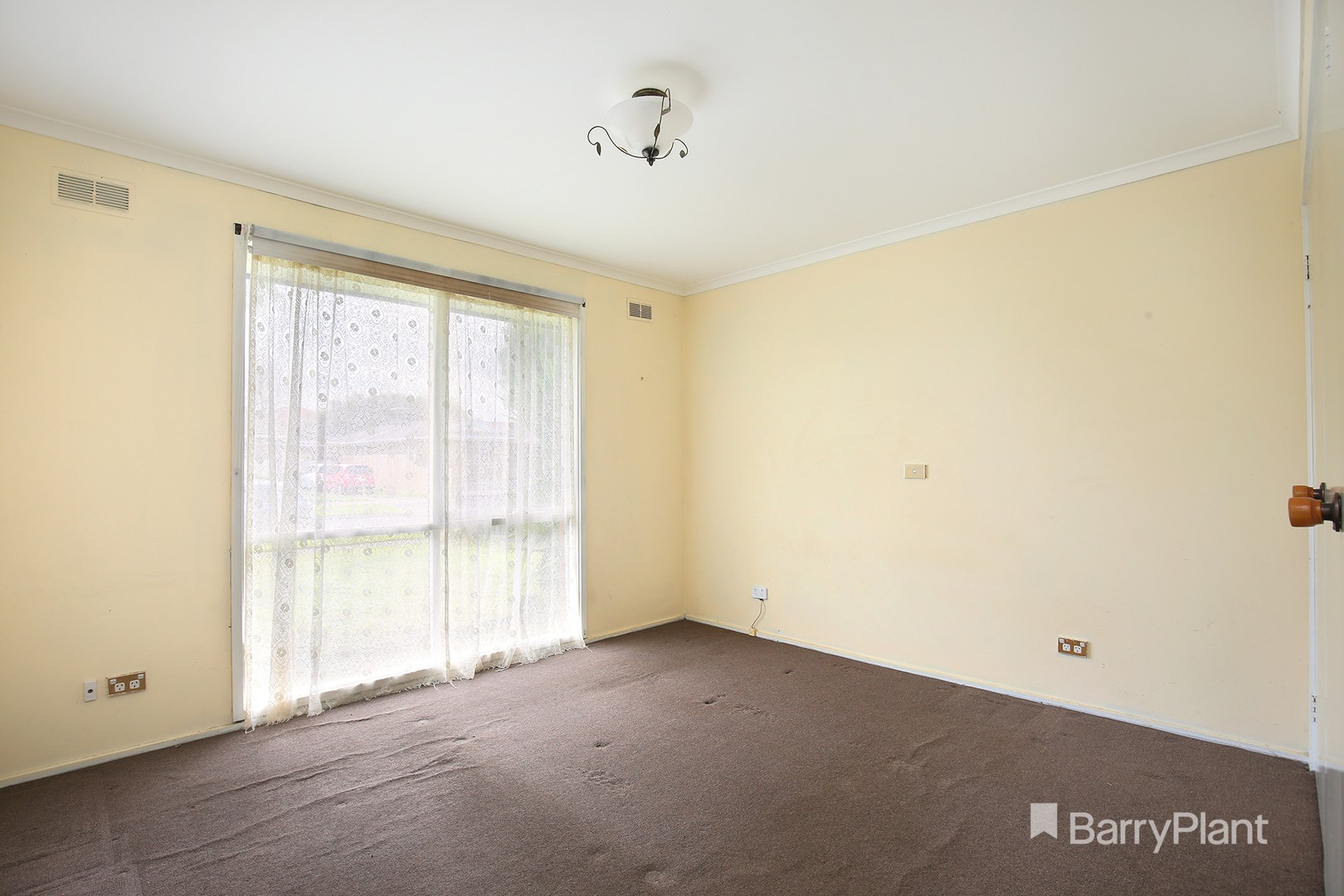 19 Metropolitan Avenue, Craigieburn, VIC 3064, Craigieburn - Thumbnail 5