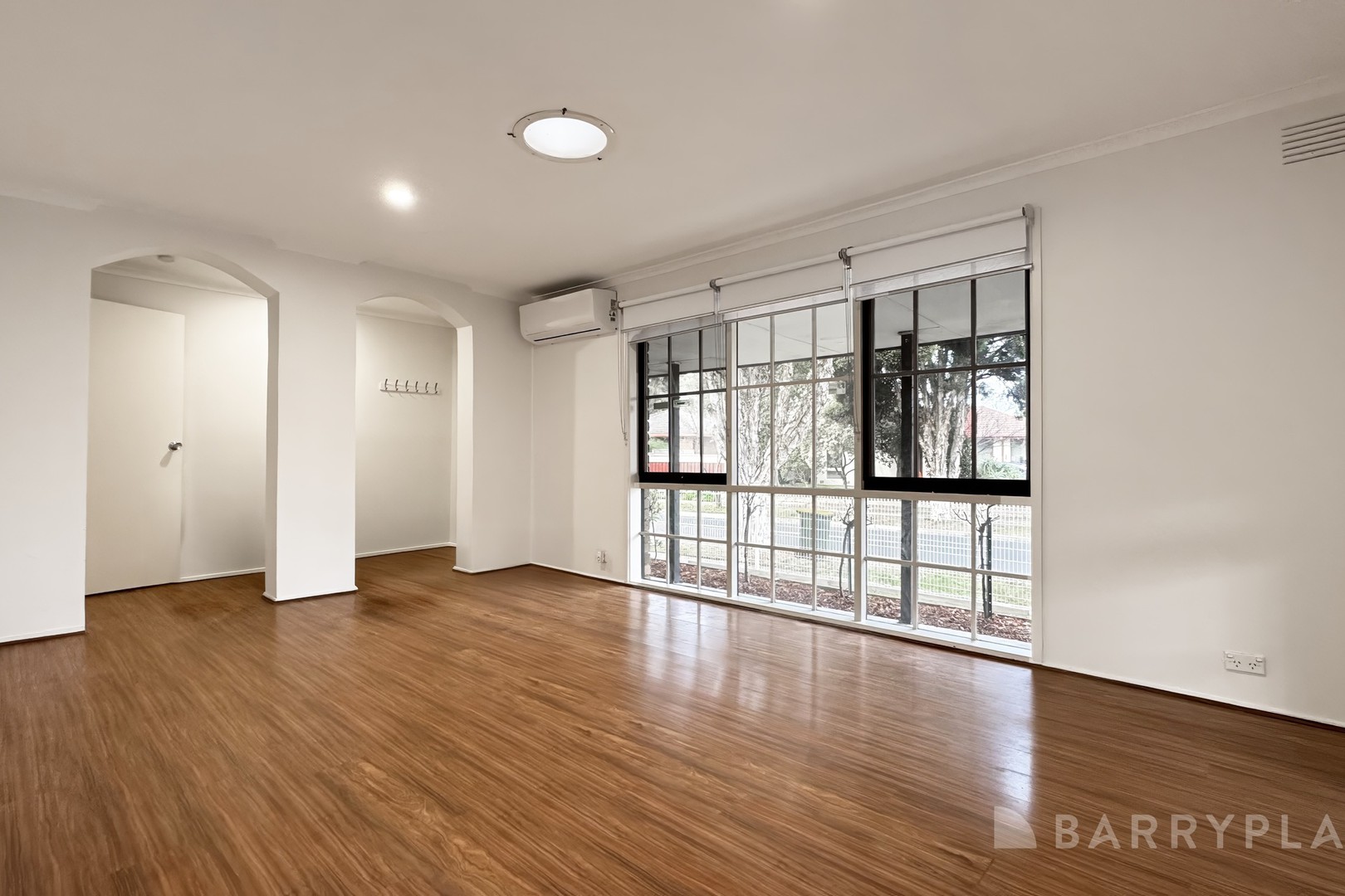 19 Mill Park Drive, Mill Park, VIC 3082, Mill Park - Thumbnail 5