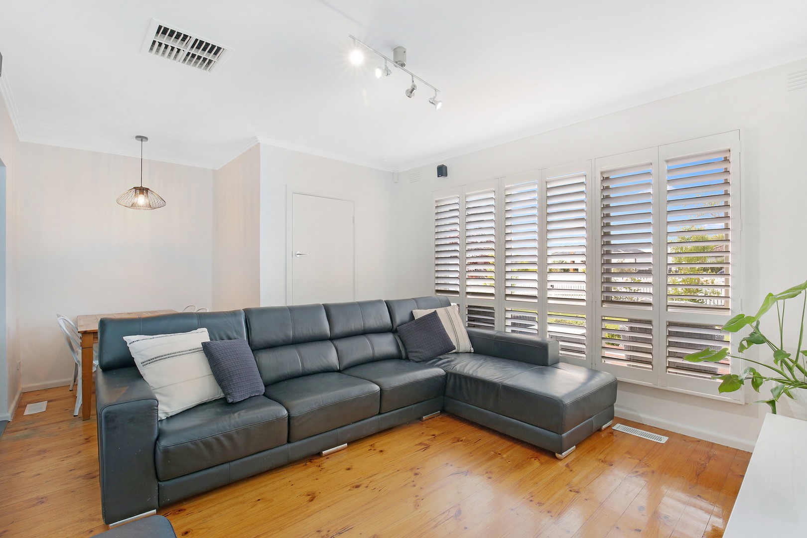 19 Monckton Road, Bundoora, VIC 3083, Bundoora - Thumbnail 2