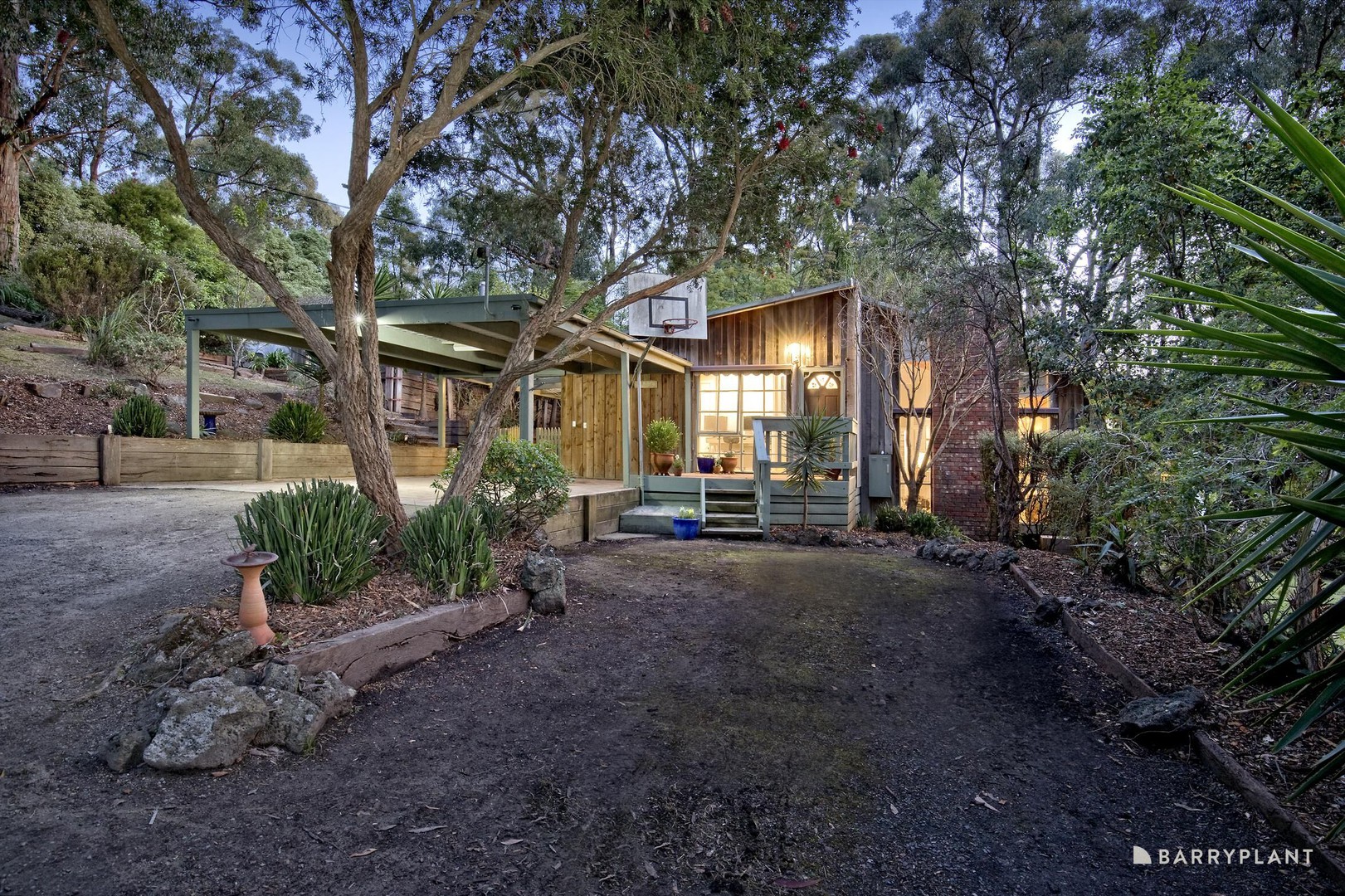 19 Nangana Street, Cockatoo, VIC 3781, Cockatoo - Thumbnail 3