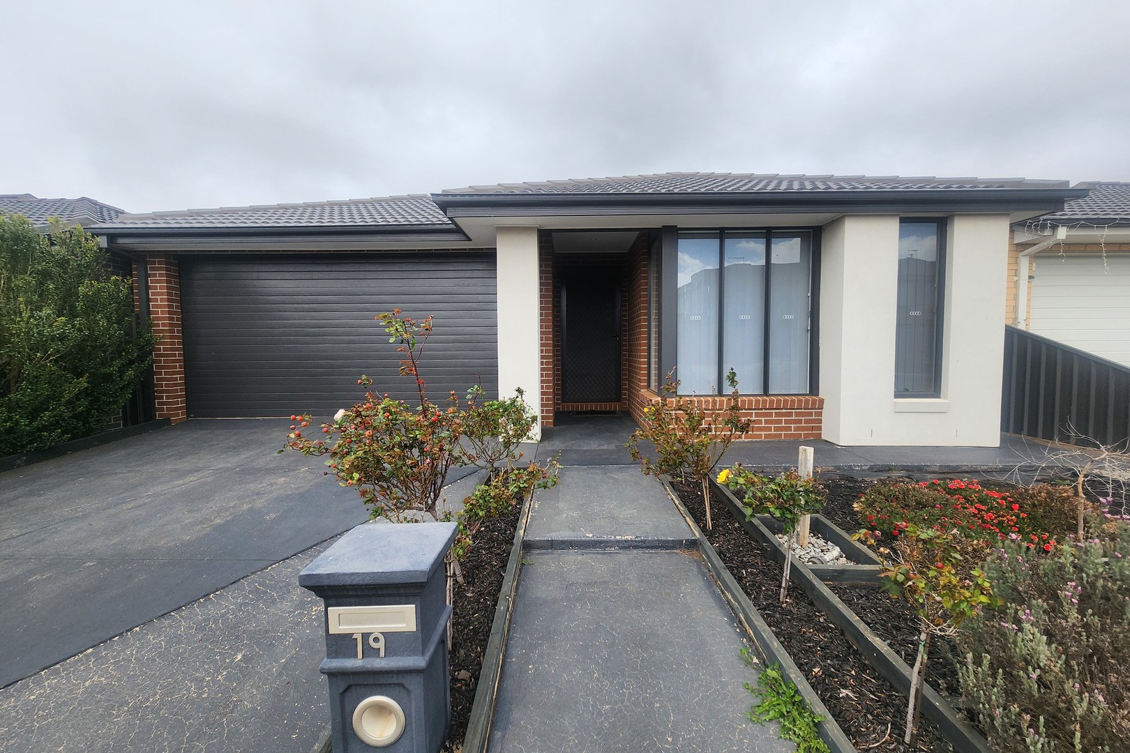 19 Noble Road, Rockbank, VIC 3335