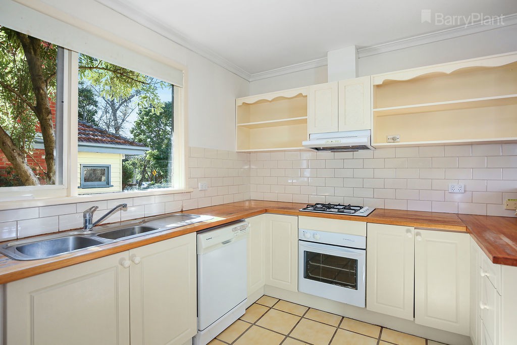 19 Oliver Street, Ringwood, VIC 3134 - Thumbnail 2 - 03/11/2021