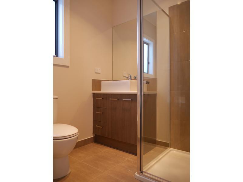 19 Parkview Street, Melton West, VIC 3337 - Thumbnail 2 - 08/10/2026