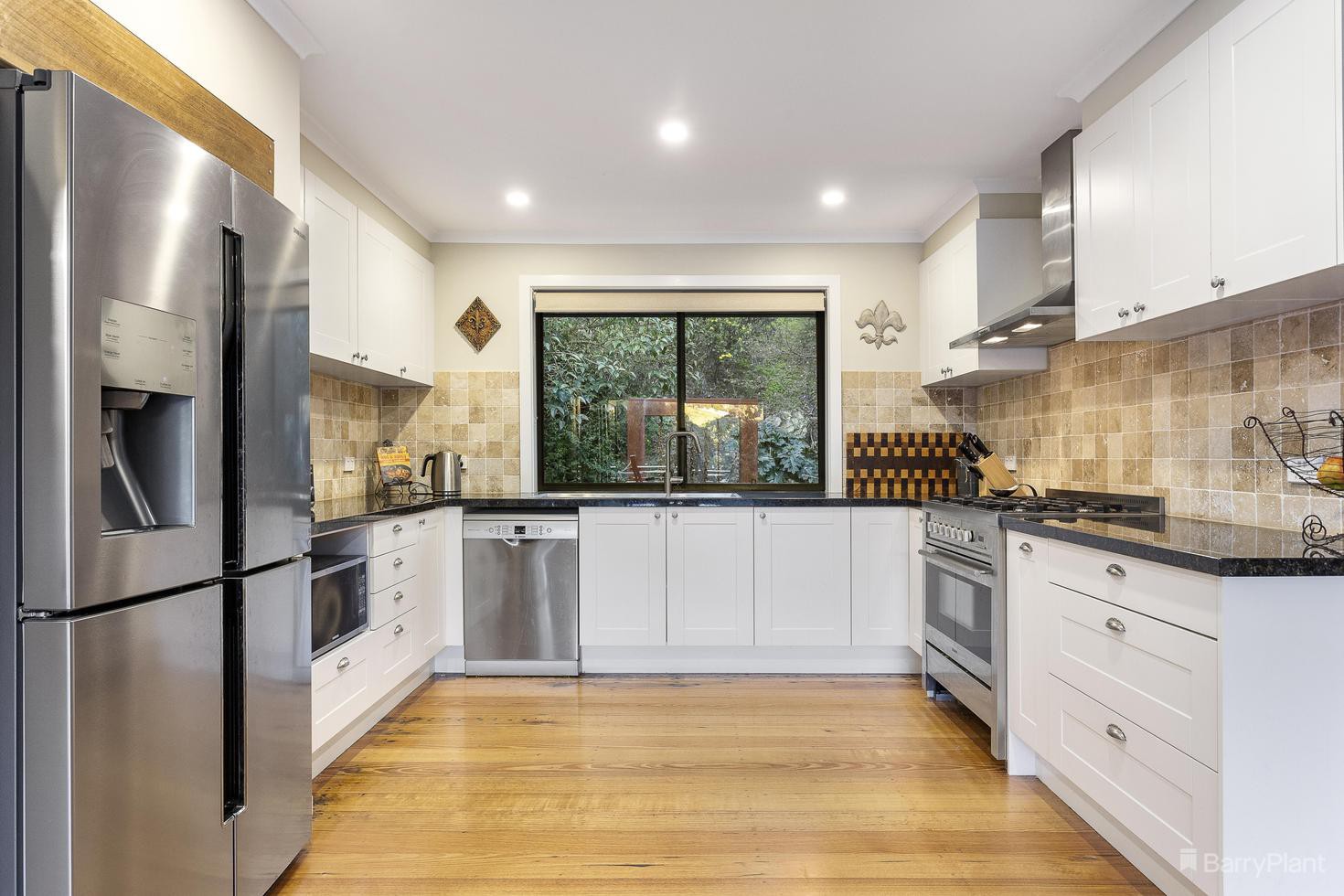 19 Parsons Road, Eltham, VIC 3095, Eltham - Thumbnail 3