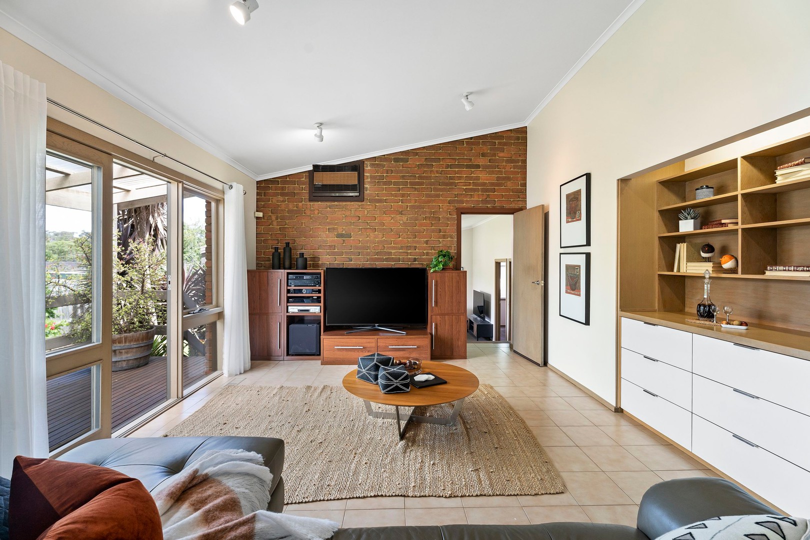 19 Pascoe Street, Westmeadows, VIC 3049, Westmeadows - Thumbnail 7