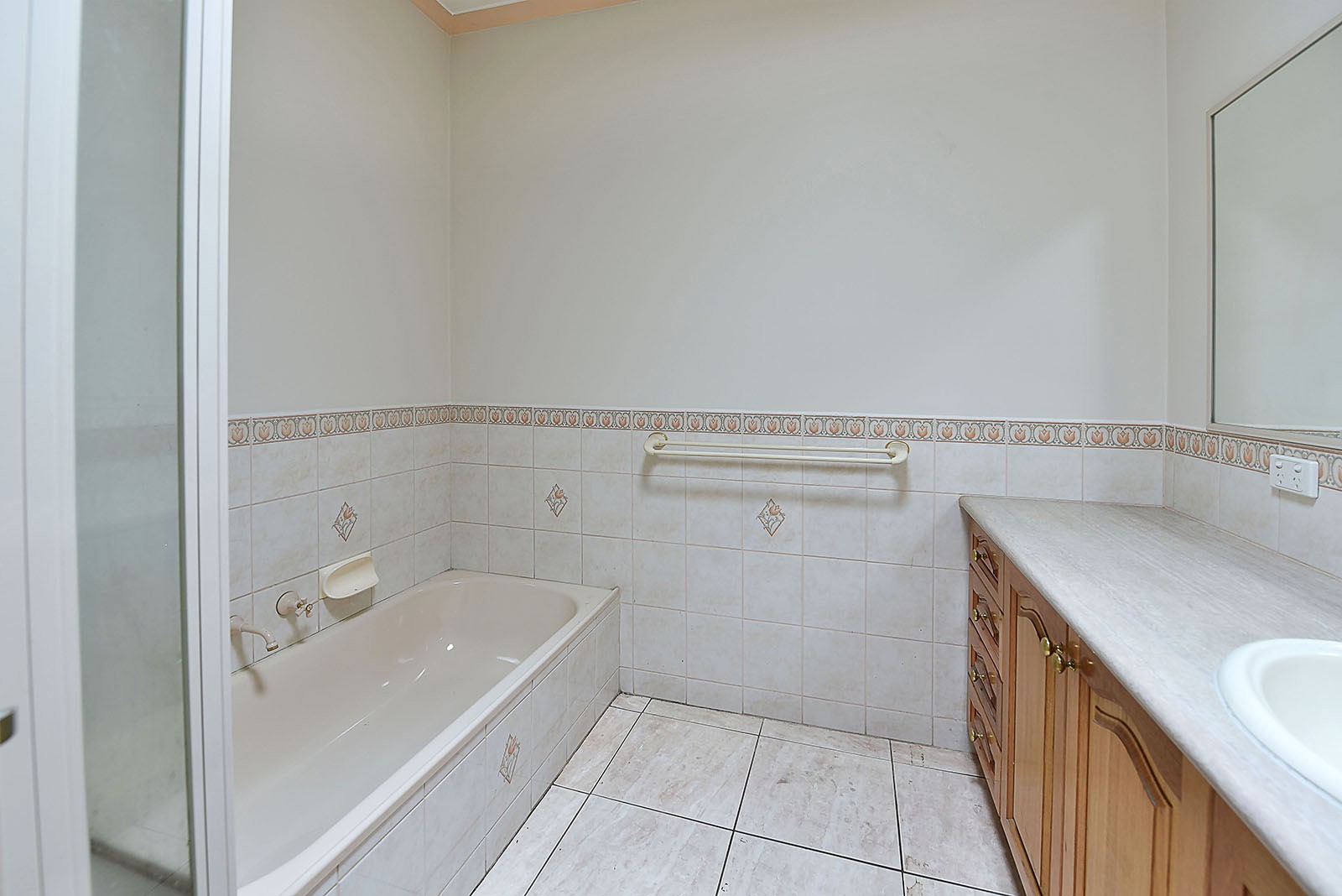 19 Peter Dr, Sunshine West, VIC 3020, Sunshine West - Thumbnail 5