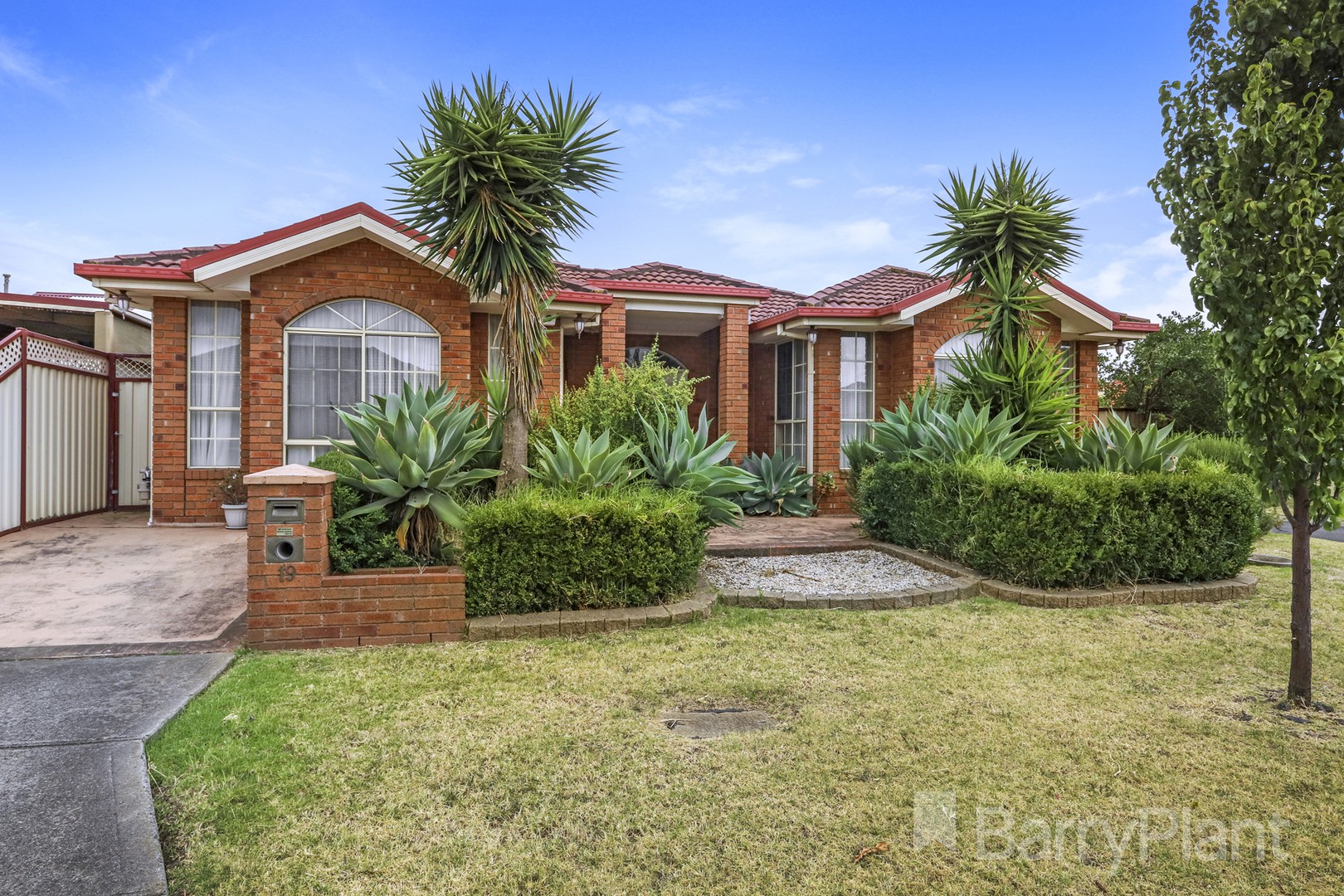 19 Peter Drive, Sunshine West, VIC 3020, Sunshine West - Thumbnail 2