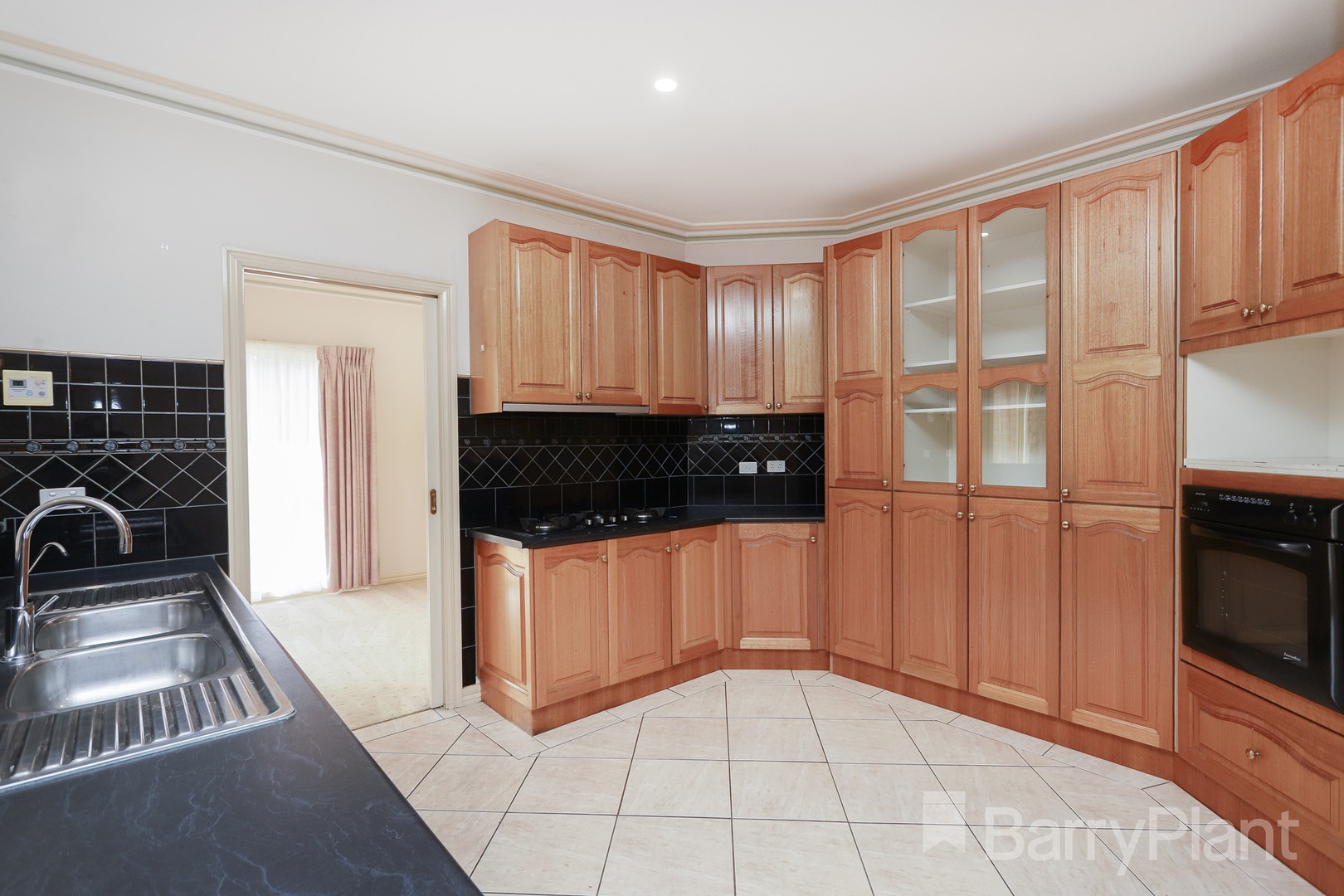 19 Peter Drive, Sunshine West, VIC 3020, Sunshine West - Thumbnail 4