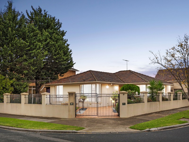 19 Phillip Road, Keilor East, VIC 3033 - Image - 17/06/2026