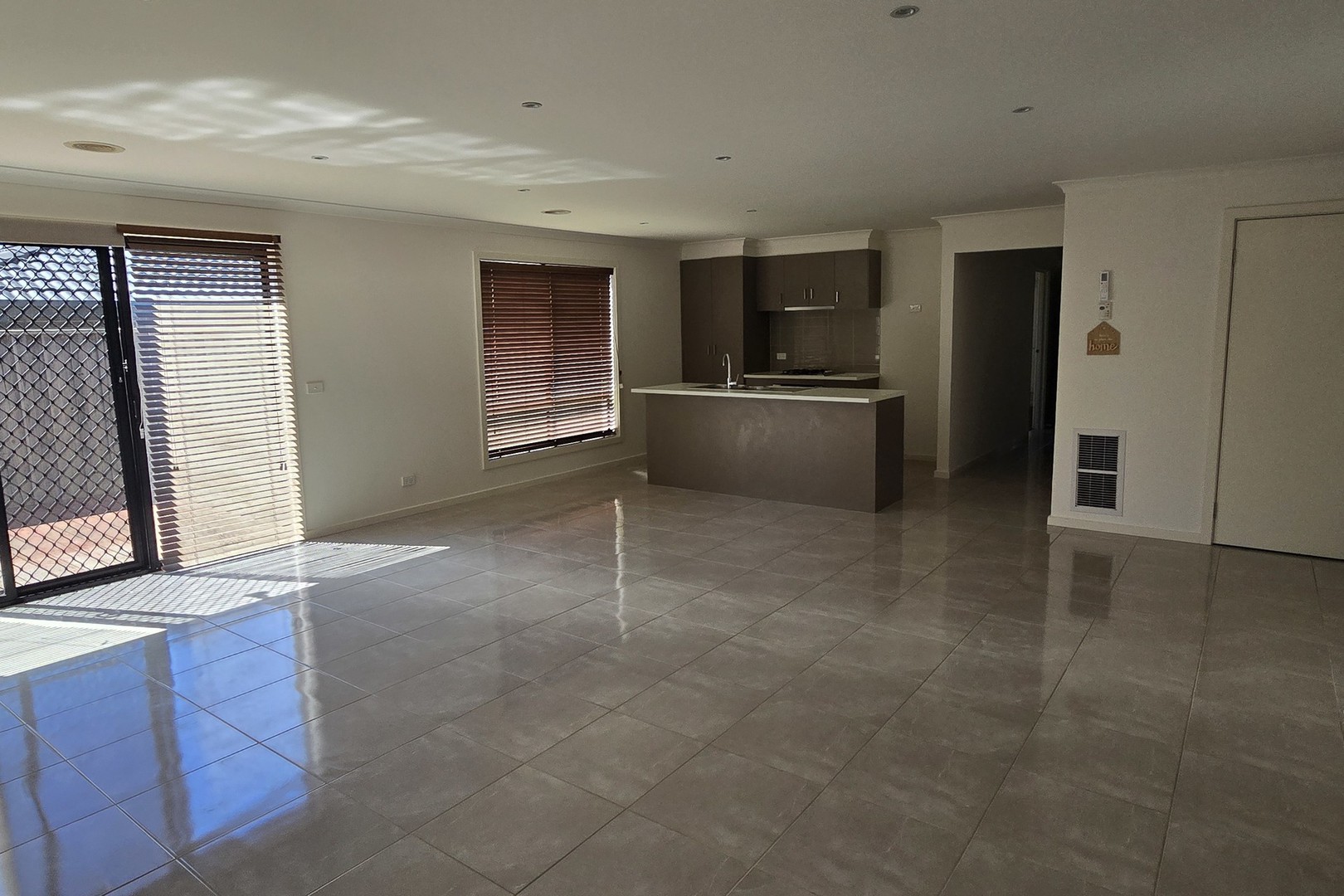 19 Portman Avenue, Harkness, VIC 3337, Harkness - Thumbnail 5