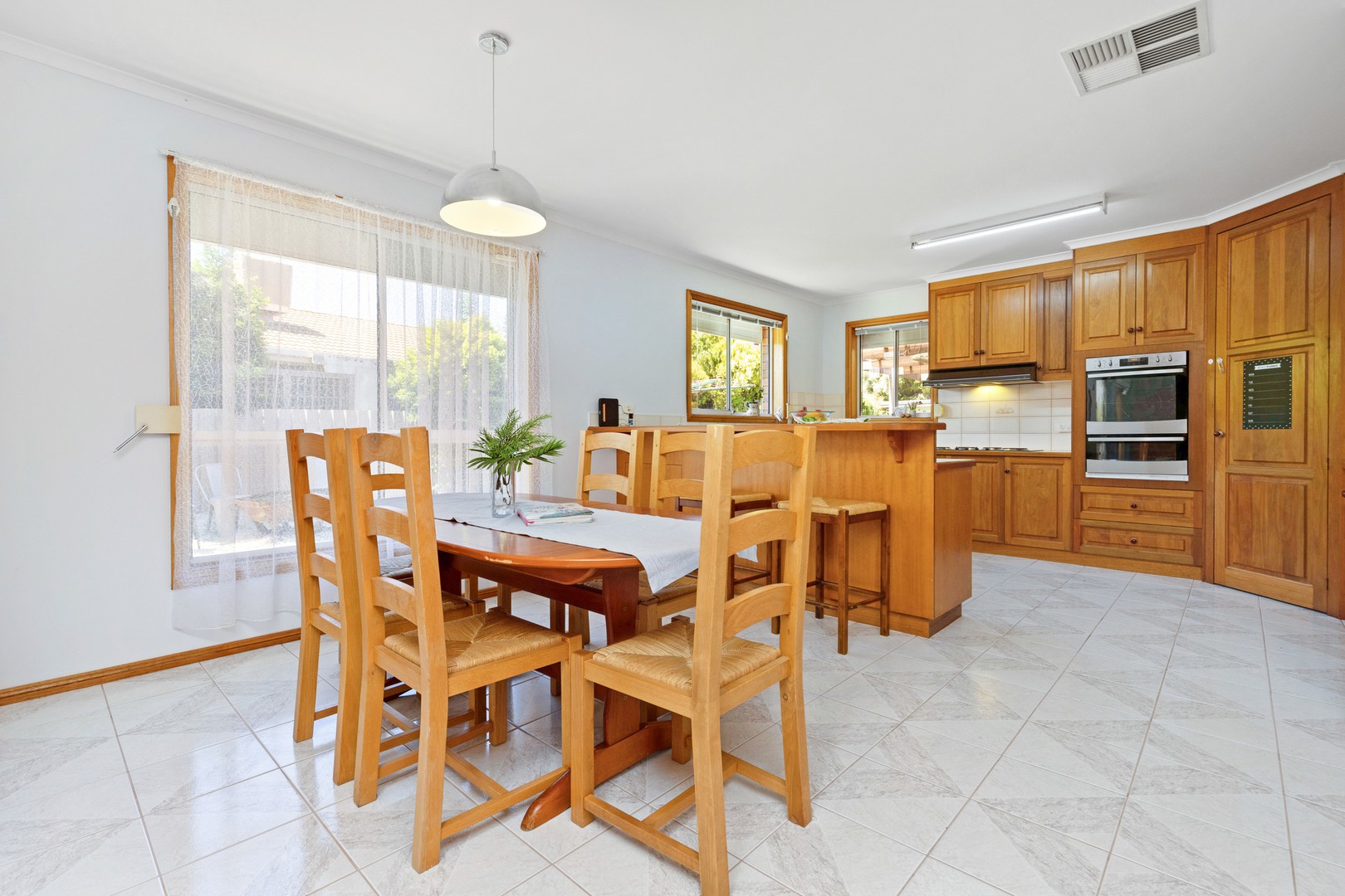 19 Primrose Drive, Mildura, VIC 3500, Mildura - Thumbnail 3