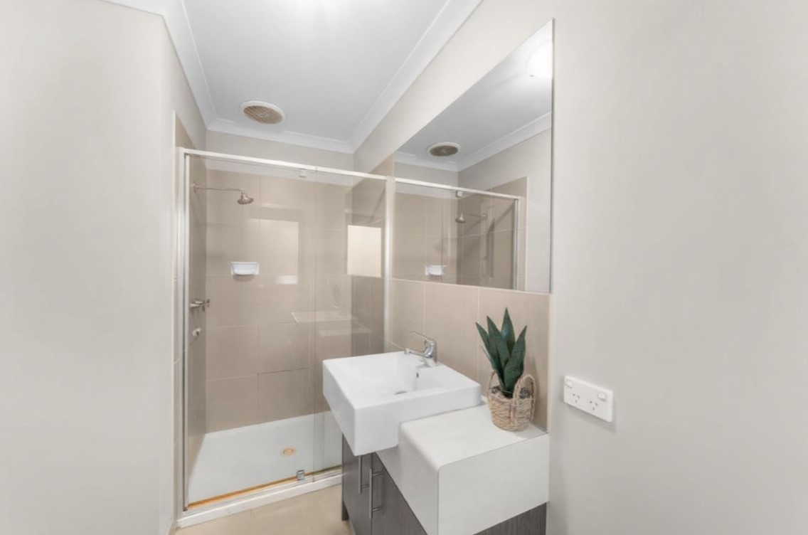 19 Ravenwoods Way, Craigieburn, VIC 3064, Craigieburn - Thumbnail 7