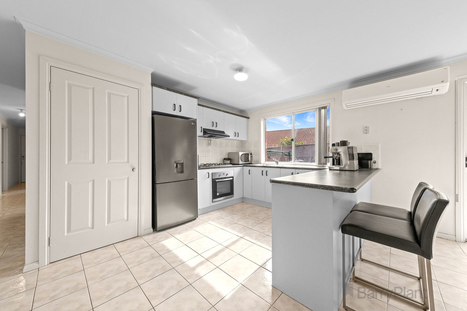 19 Regent Close, Berwick, VIC 3806, Berwick - Thumbnail 4