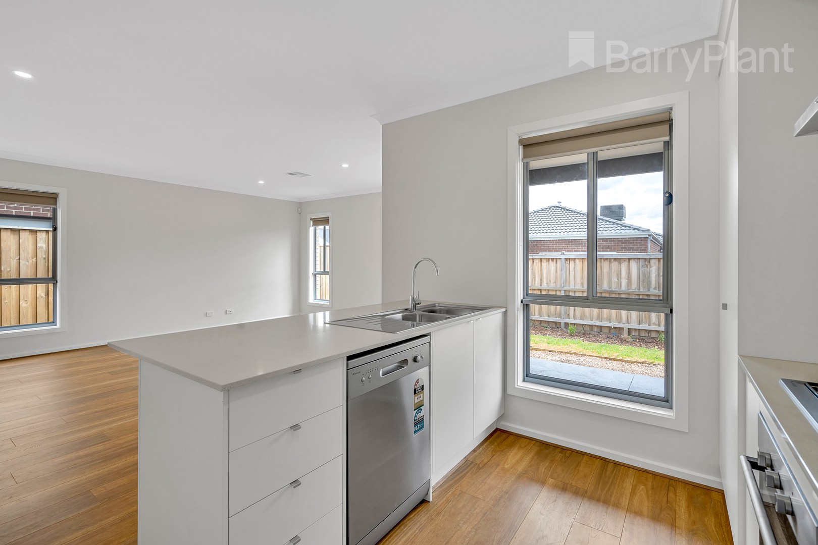 19 Rocco Avenue, Donnybrook, VIC 3064 - Thumbnail 2 - 02/02/2023