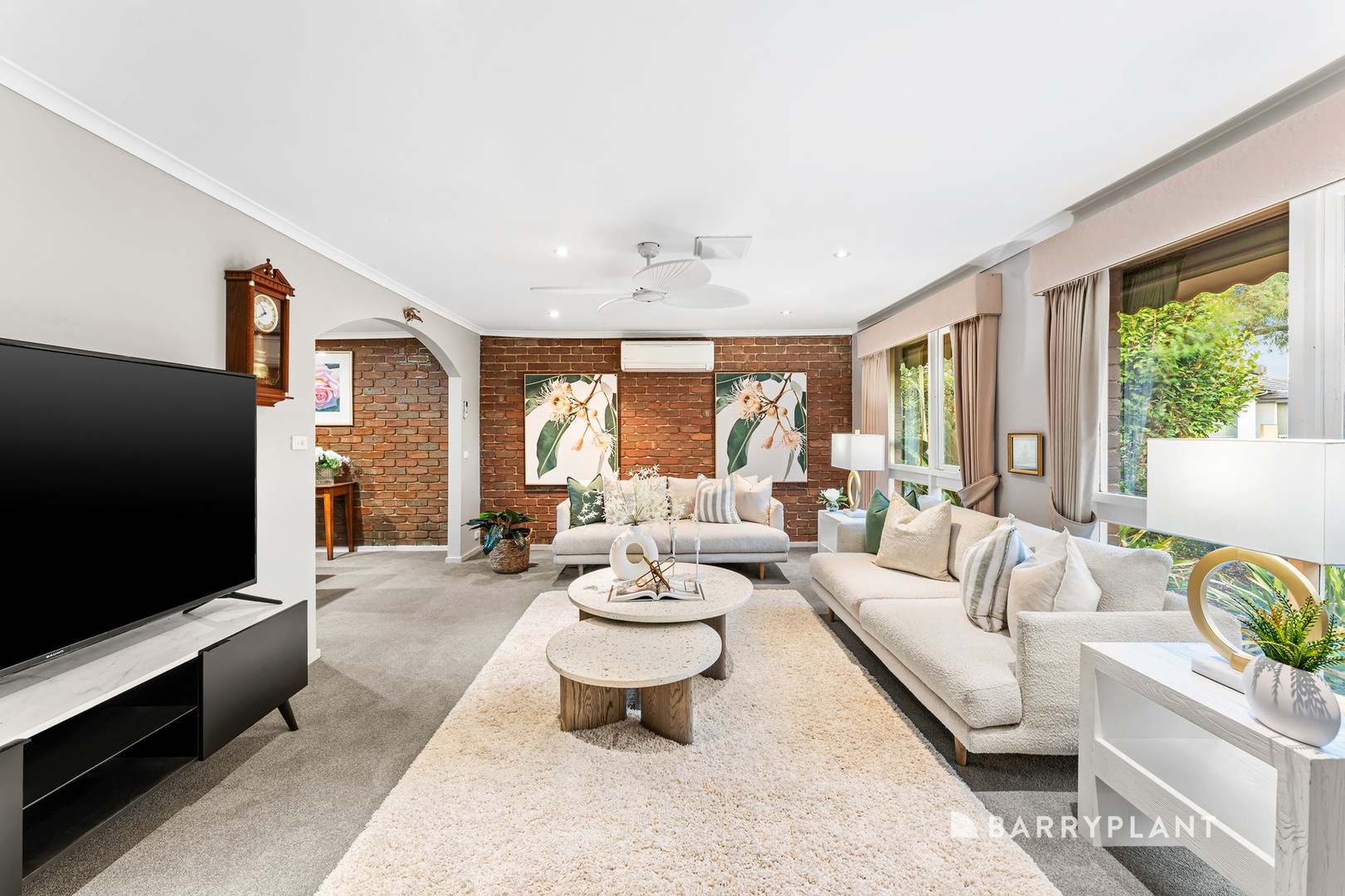 19 Roehampton Avenue, Wantirna South, VIC 3152 - Thumbnail 2 - 09/06/2026