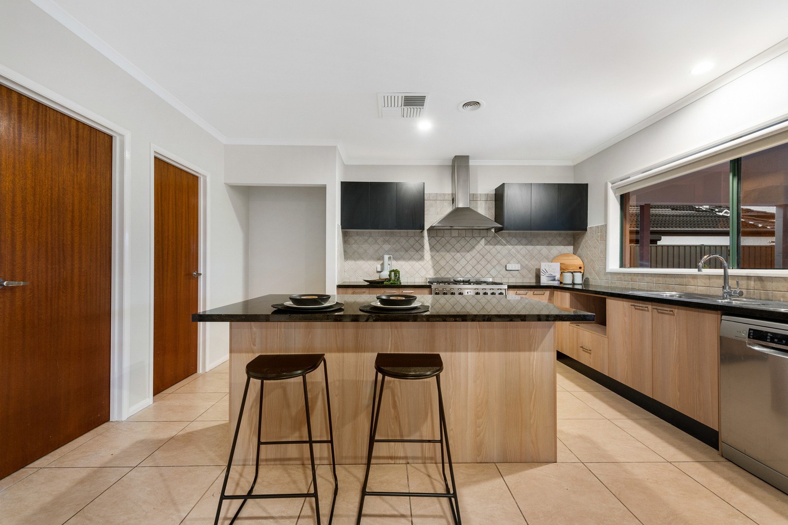19 Rowlandson Place, Taylors Lakes, VIC 3038, Taylors Lakes - Thumbnail 5