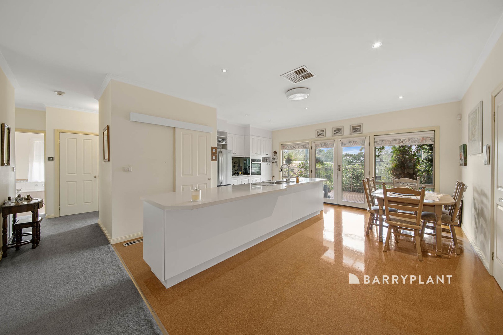 19 Rydaldene Way, Berwick, VIC 3806, Berwick - Thumbnail 4