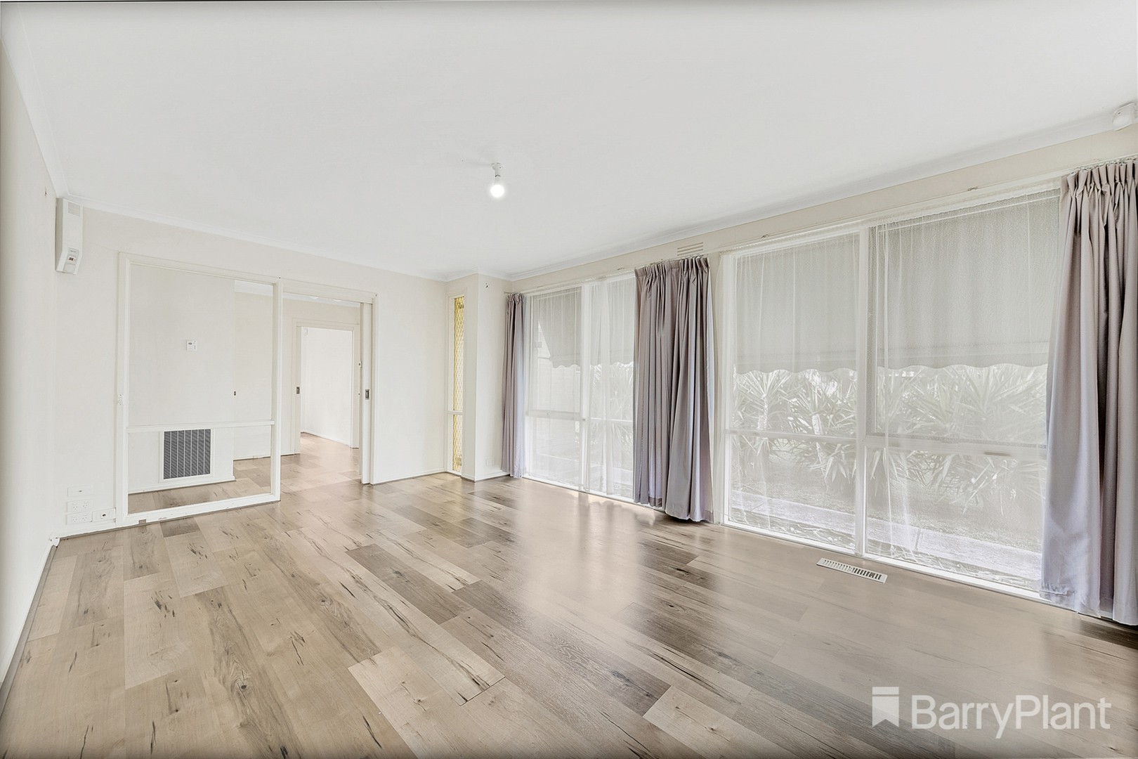 19 Savannah Crescent, Epping, VIC 3076, Epping - Thumbnail 4