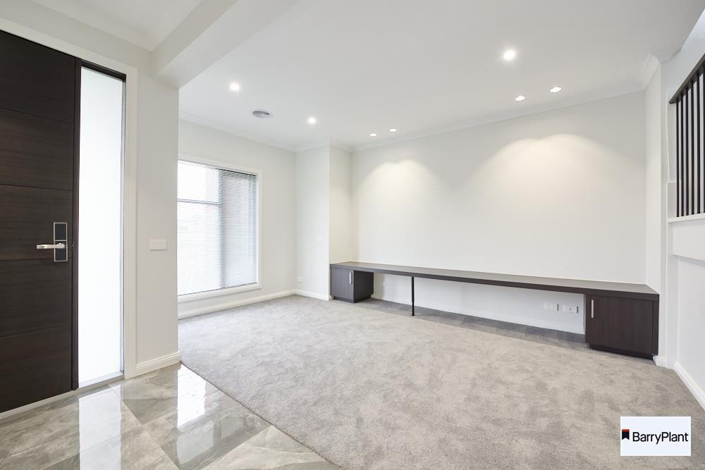 19 Season Grove, Keysborough, VIC 3173, Keysborough - Thumbnail 2