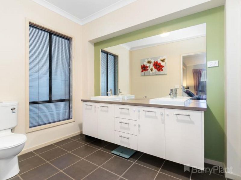 19 Shearwater Drive, Pakenham, VIC 3810, Pakenham - Thumbnail 8