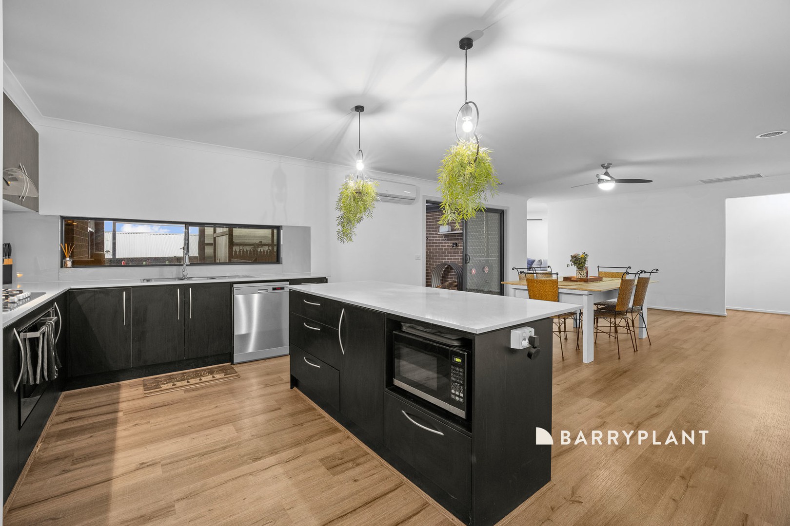 19 Sheoak Street, Warragul, VIC 3820, Warragul - Thumbnail 3