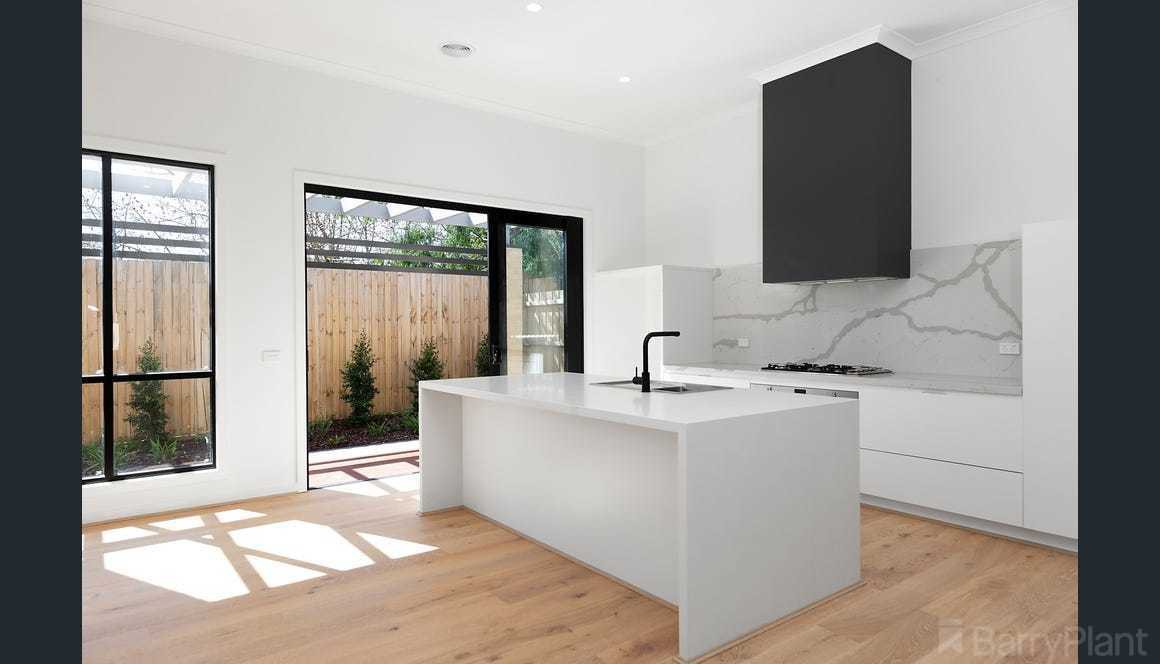 19 Skyline Place, Heathmont, VIC 3135 - Thumbnail 2 - 09/01/2023