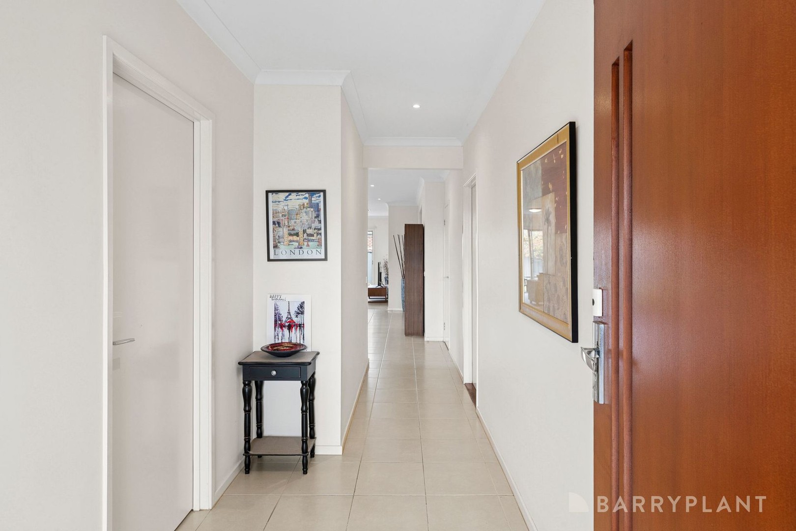 19 Soaring Road, Tarneit, VIC 3029, Tarneit - Thumbnail 3