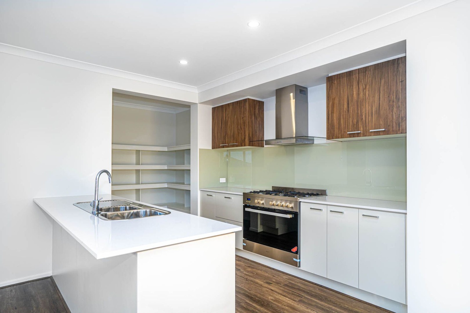 19 Souter Avenue, Kalkallo, VIC 3064 - Thumbnail 2 - 08/11/2021