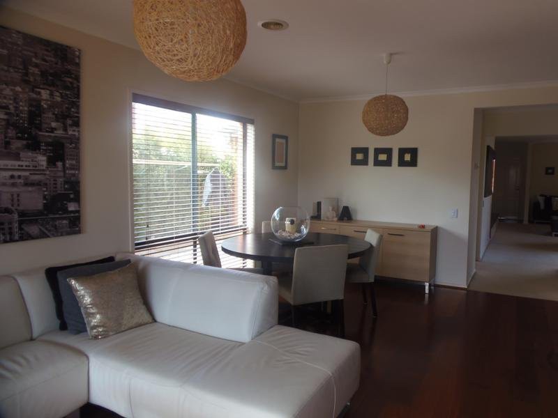 19 Stoke Heath WayCaroline Springs, VIC 3023  - Leased, Caroline Springs - Thumbnail 5