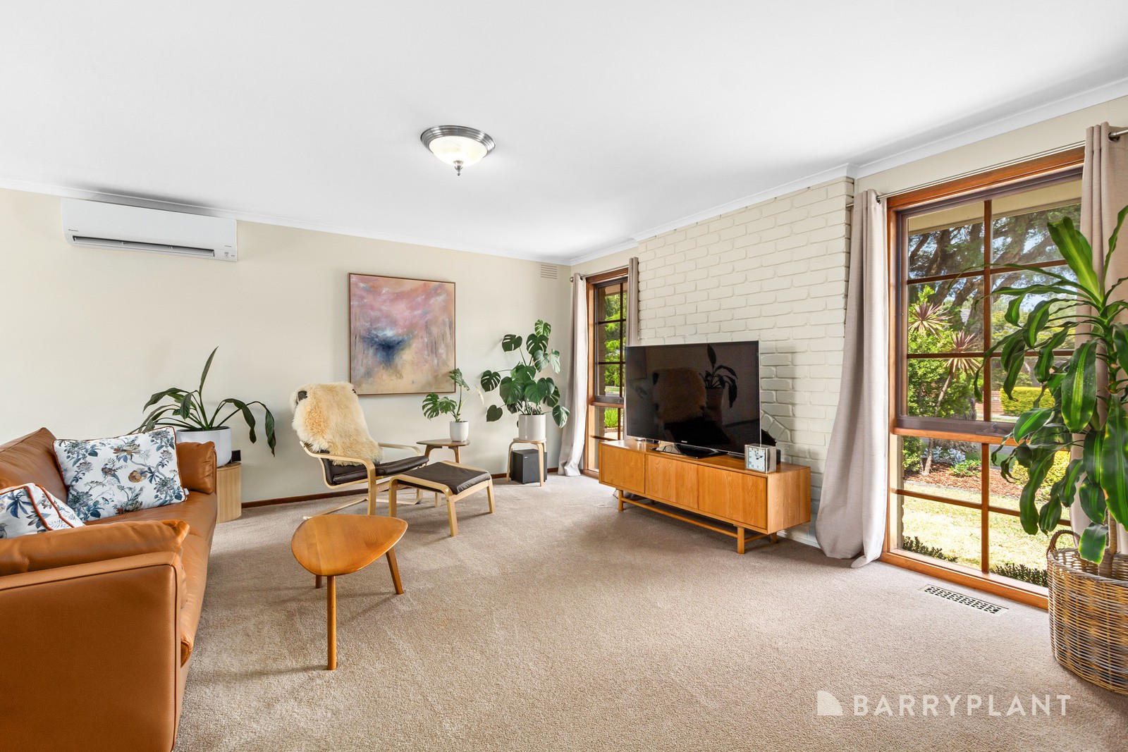 19 Stoneleigh Avenue, Boronia, VIC 3155 - Thumbnail 2 - 06/02/2025
