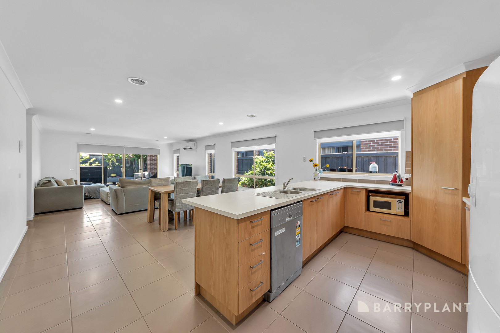 19 Stoneyfell Road, Point Cook, VIC 3030, Point Cook - Thumbnail 3