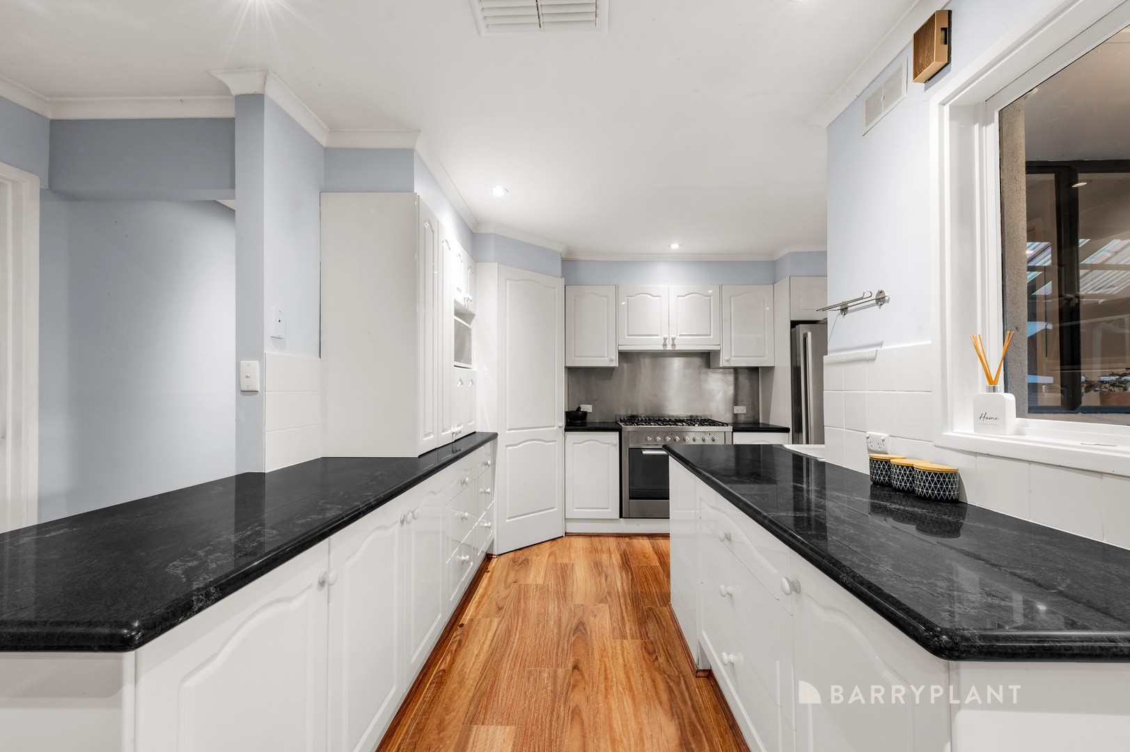 19 Stratford Square, Wantirna, VIC 3152, Wantirna - Thumbnail 3