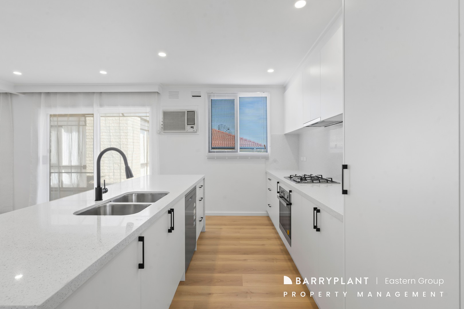 19 Stutt Avenue, Doncaster, VIC 3108, Doncaster - Thumbnail 3