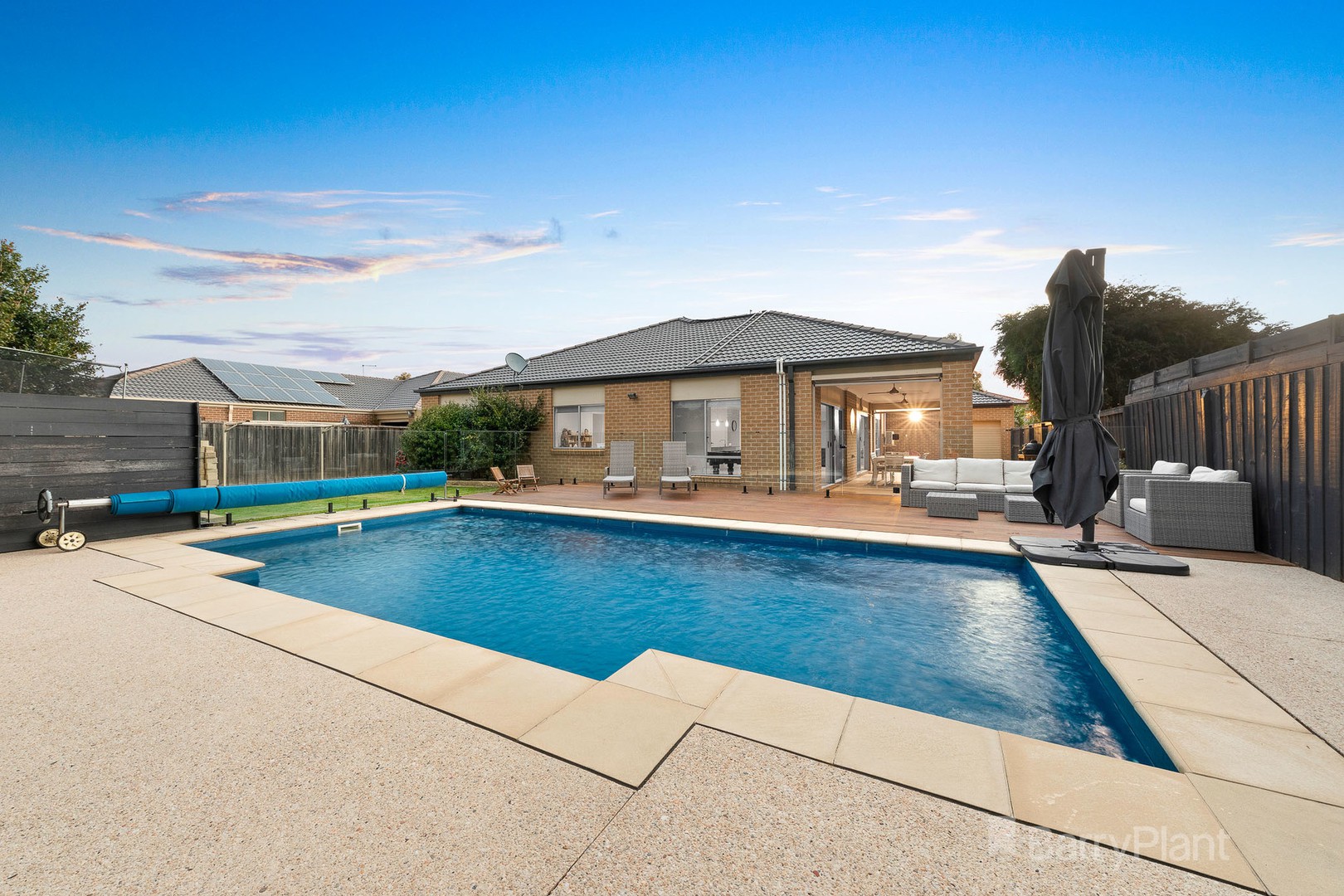 19 Sundew Crescent, Pakenham, VIC 3810, Pakenham - Thumbnail 2