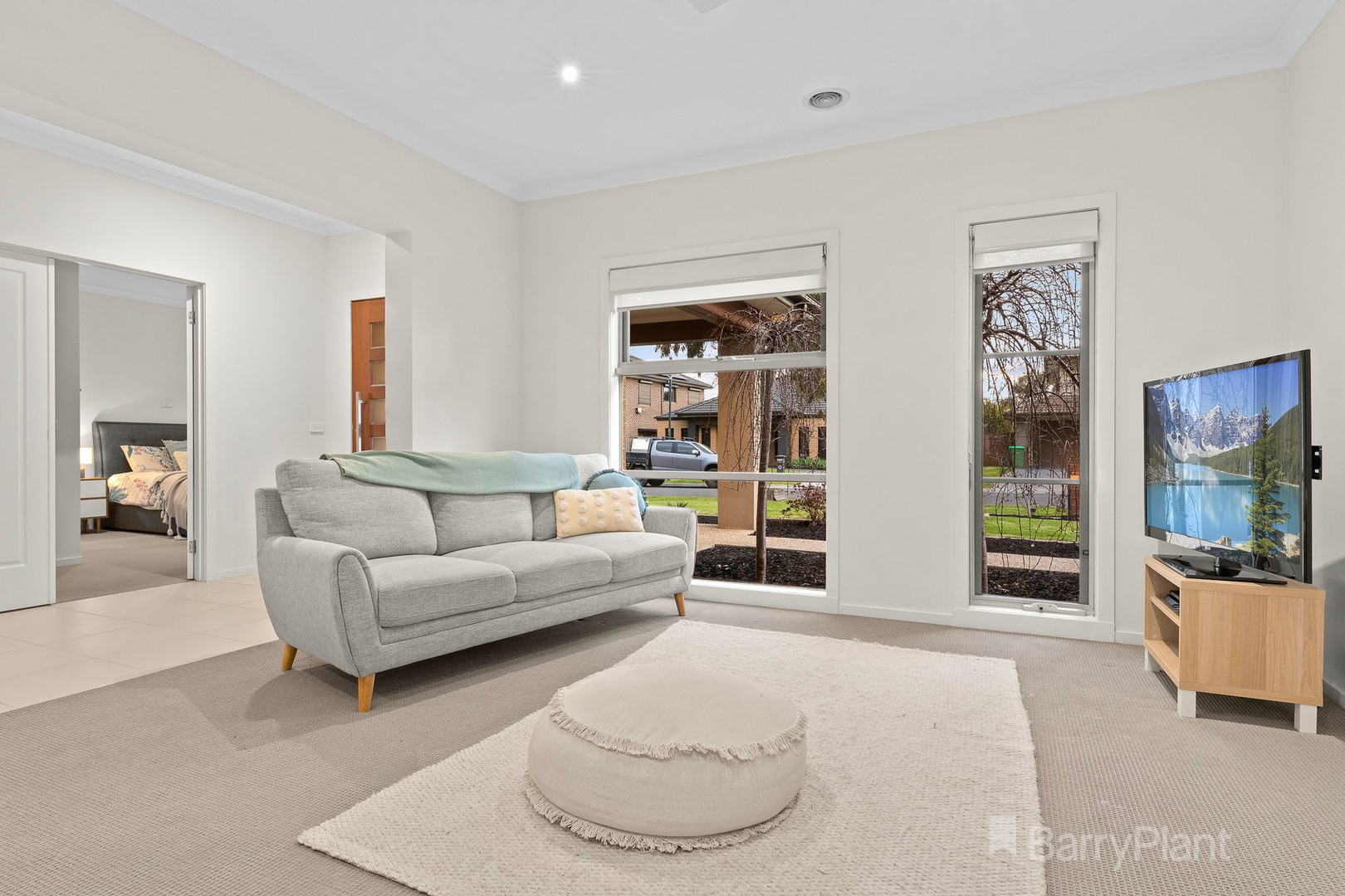 19 Sundew Crescent, Pakenham, VIC 3810, Pakenham - Thumbnail 3