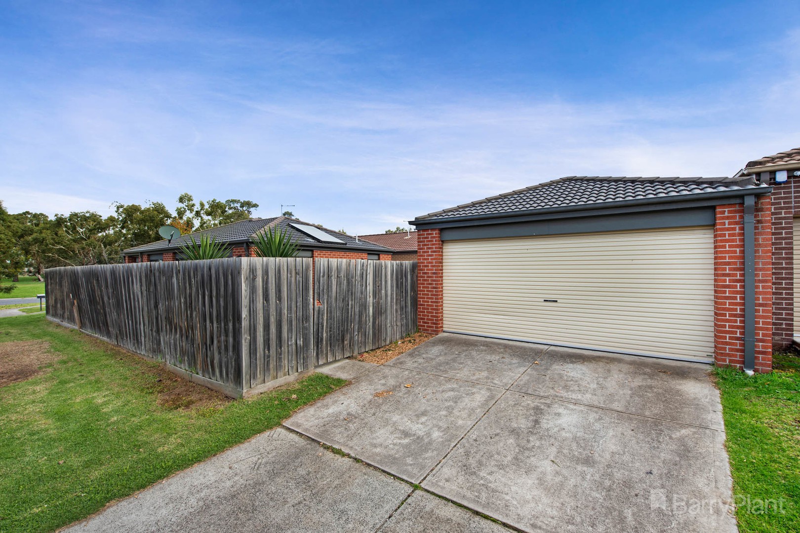 19 Tamar Street, Pakenham, VIC 3810, Pakenham - Thumbnail 2
