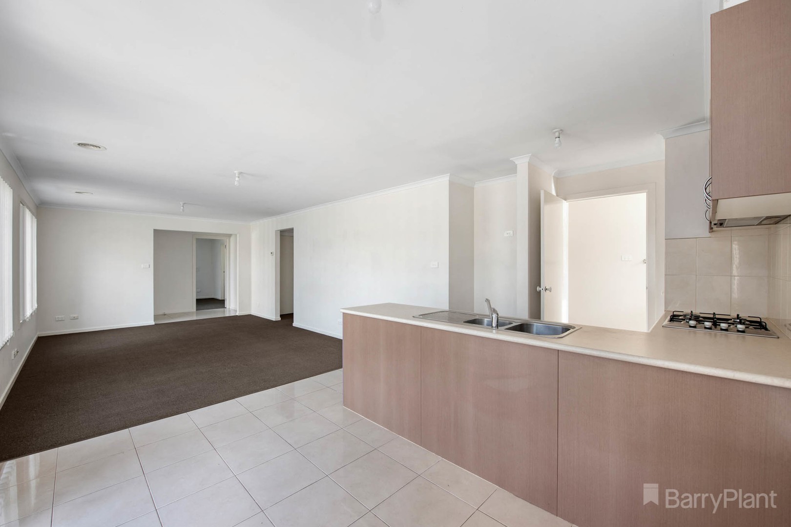 19 Tamar Street, Pakenham, VIC 3810, Pakenham - Thumbnail 4