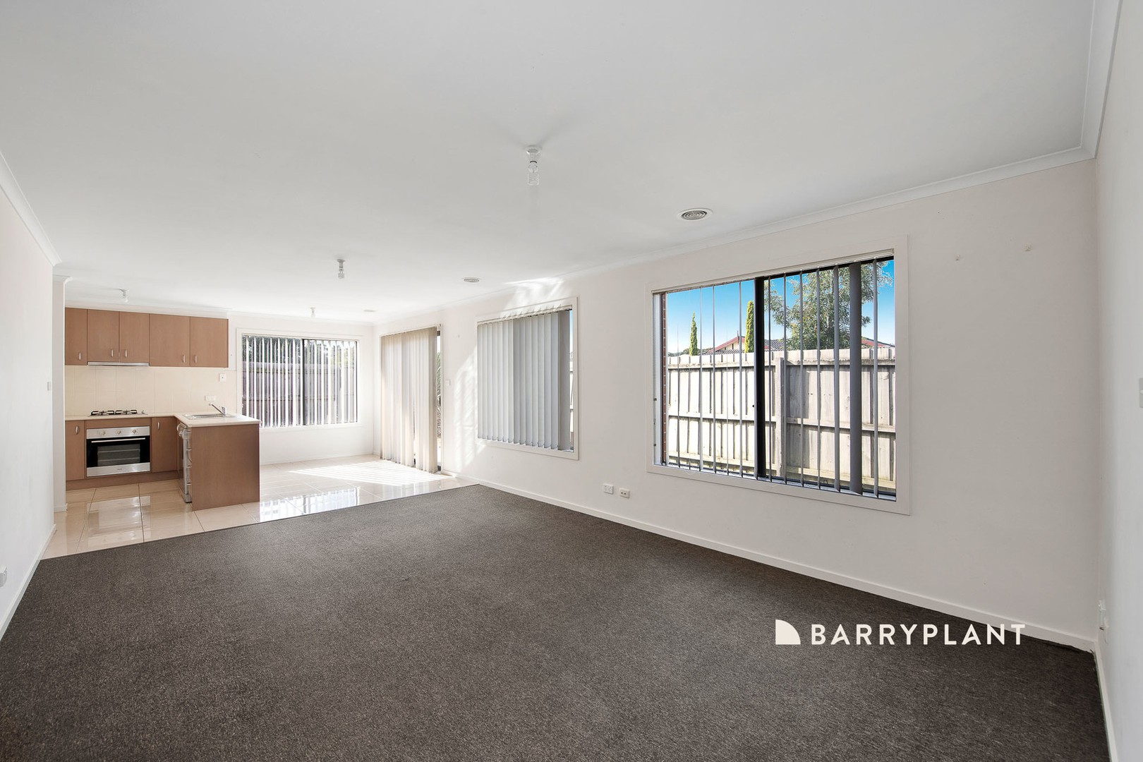19 Tamar Street, Pakenham, VIC 3810, Pakenham - Thumbnail 4