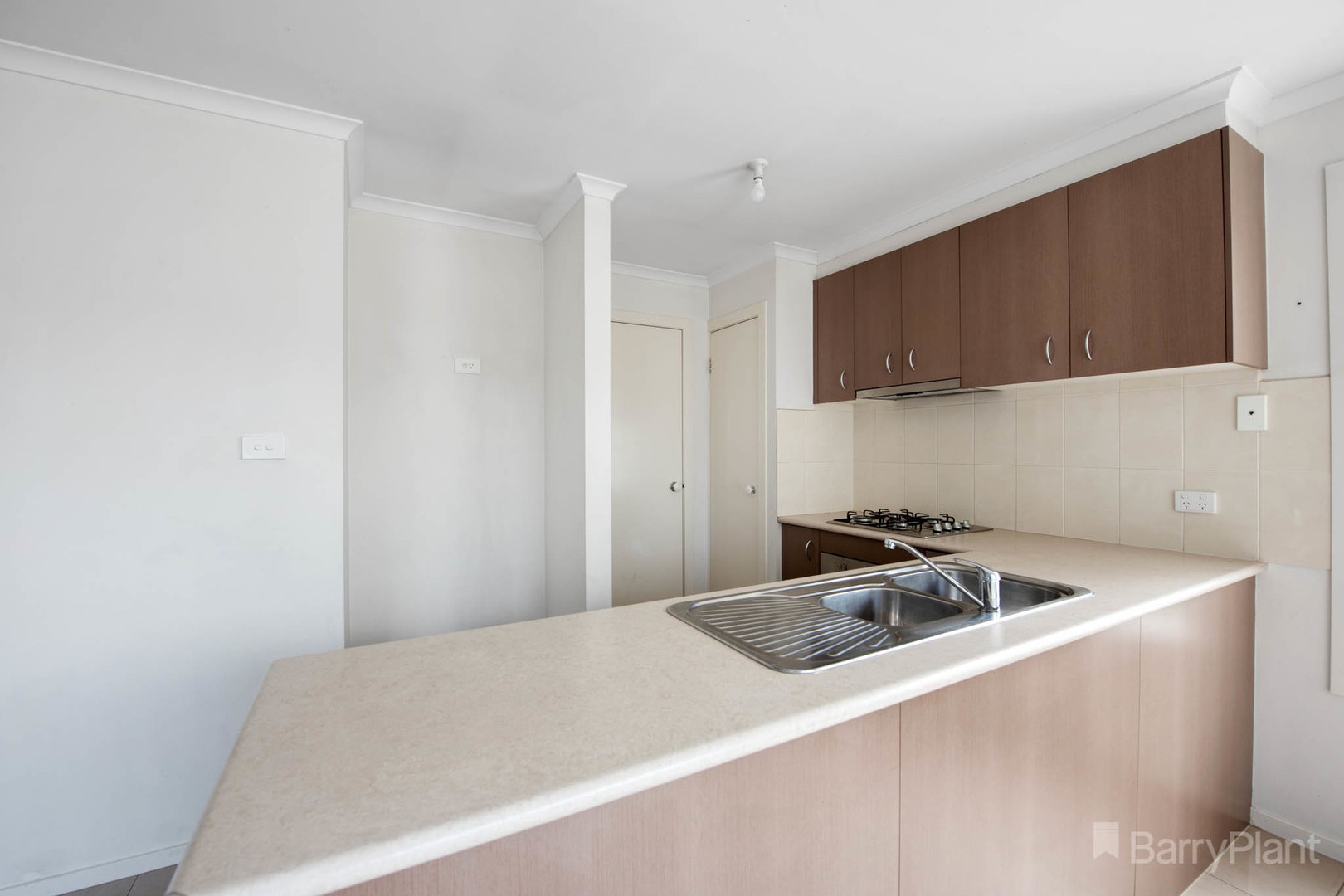19 Tamar Street, Pakenham, VIC 3810, Pakenham - Thumbnail 5