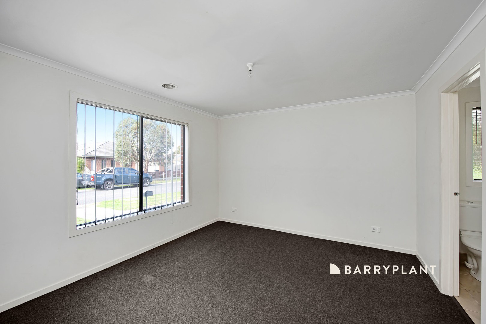 19 Tamar Street, Pakenham, VIC 3810, Pakenham - Thumbnail 5