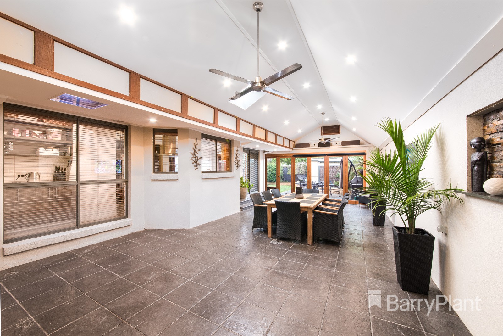 19 Touhey Avenue, Epping, VIC 3076, Epping - Thumbnail 8