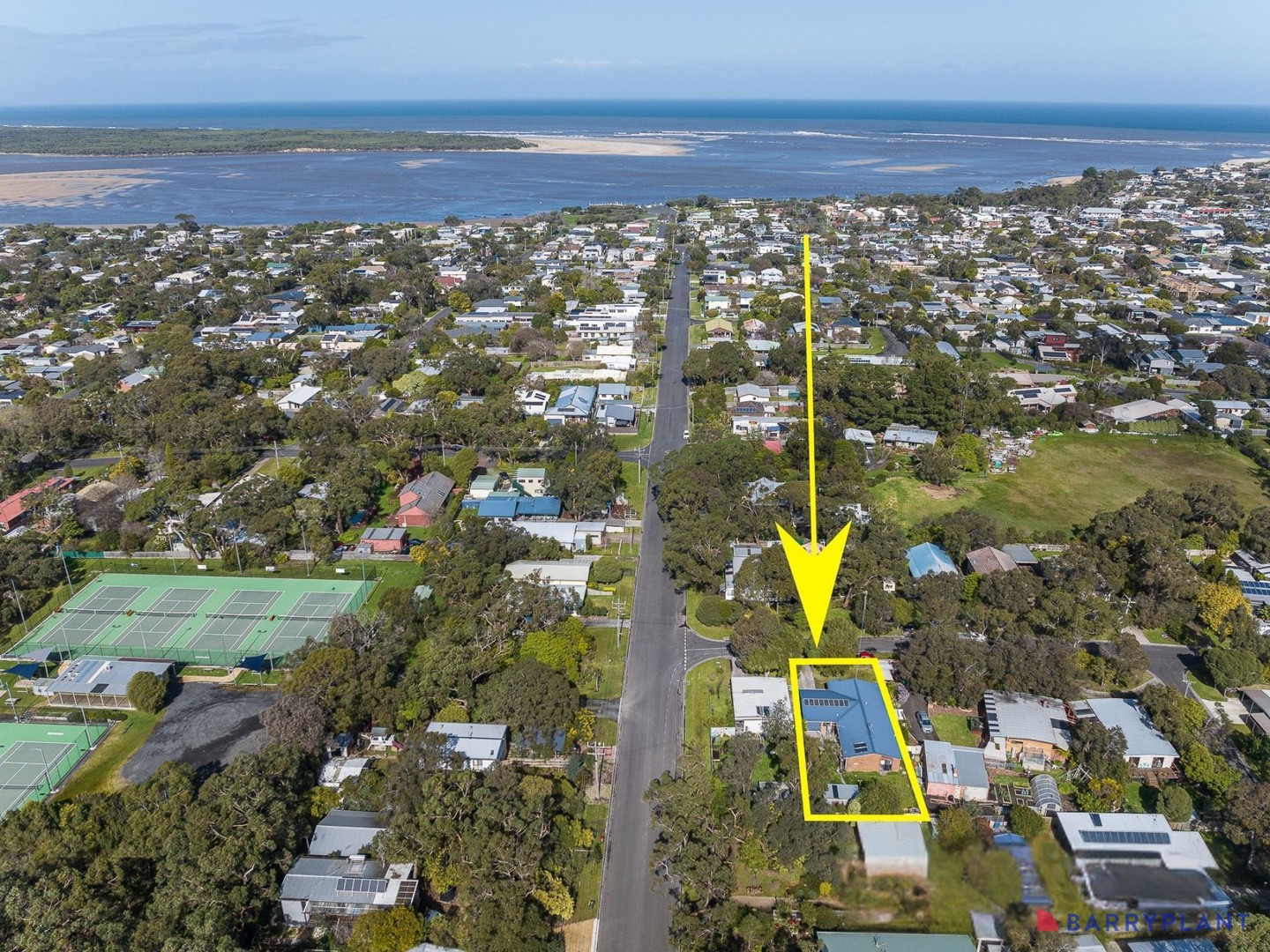 19 Tower Street, Inverloch, VIC 3996 - Thumbnail 2 - 06/10/2025