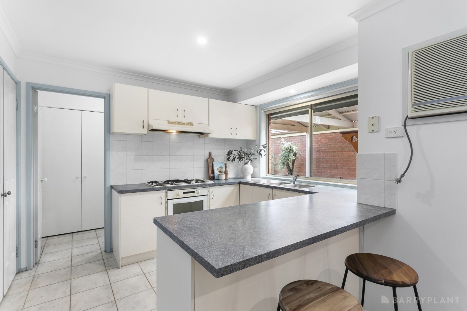 19 Tranter Square, Lynbrook, VIC 3975, Lynbrook - Thumbnail 4