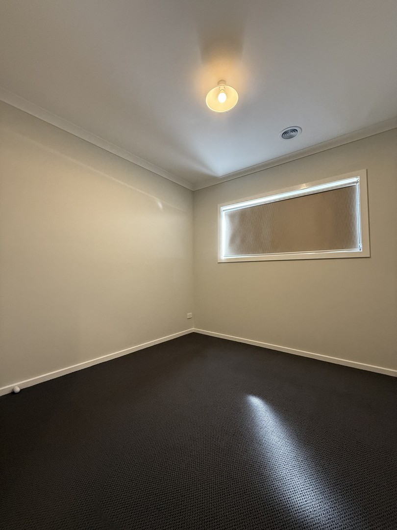 19 Turin Avenue, Deanside, VIC 3336, Deanside - Thumbnail 8