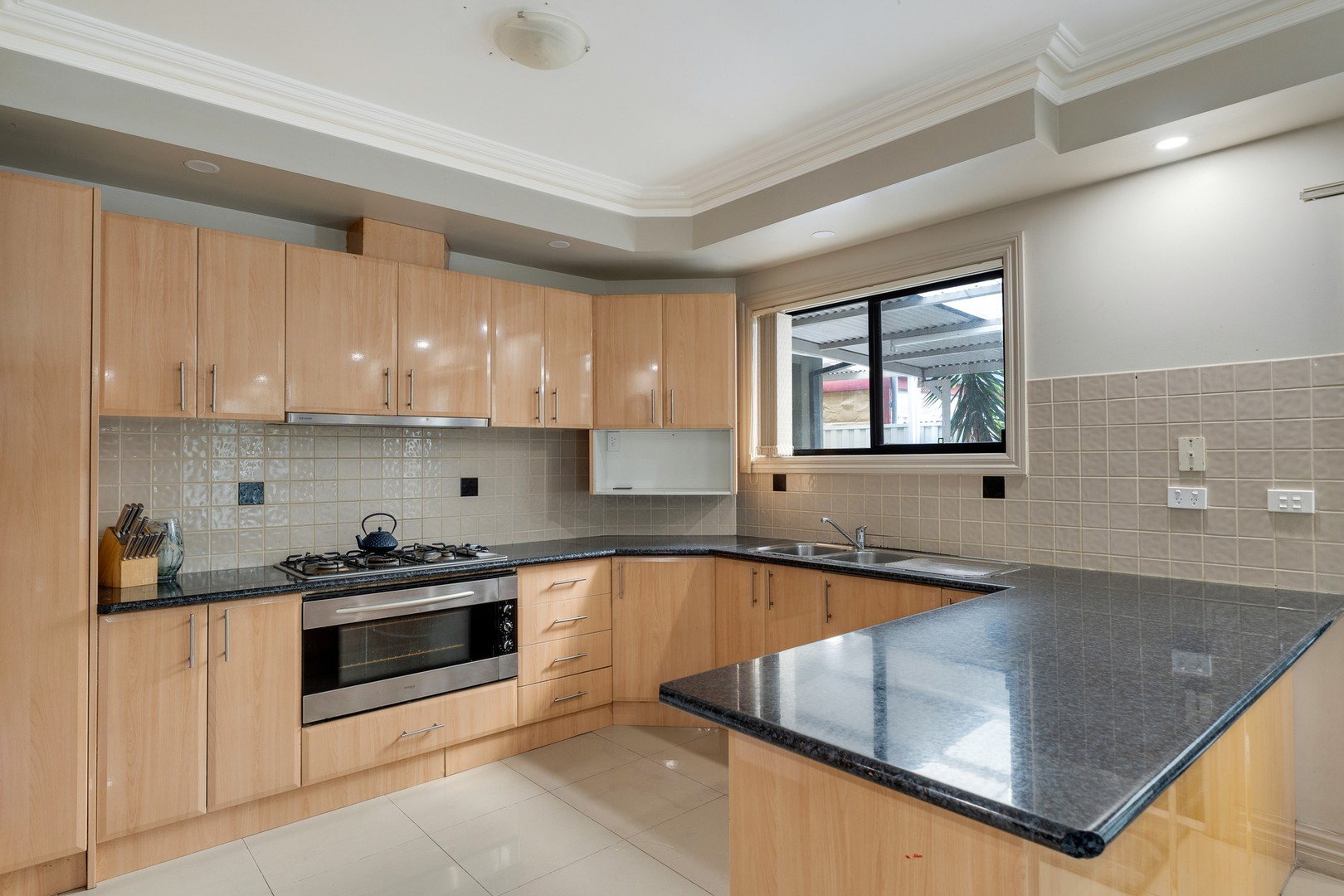 19 Valhalla Place, Craigieburn, VIC 3064, Craigieburn - Thumbnail 8
