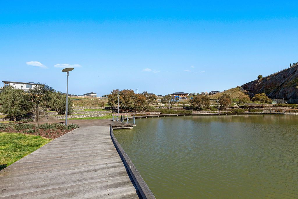 19 Valley Lake Boulevard, Keilor East, VIC 3033, Keilor East - Thumbnail 6
