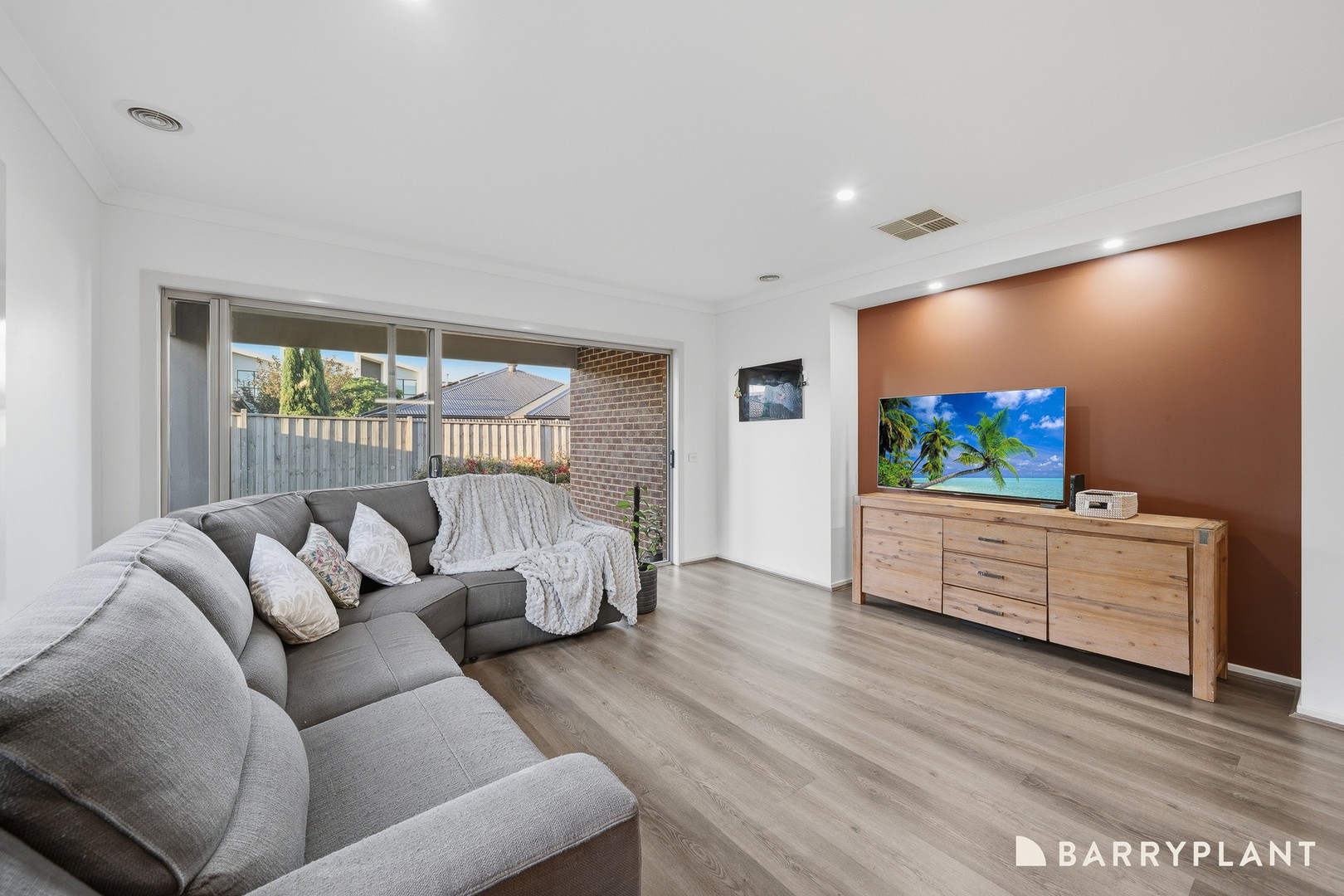 19 Verve Circuit, Cranbourne West, VIC 3977, Cranbourne West - Thumbnail 8