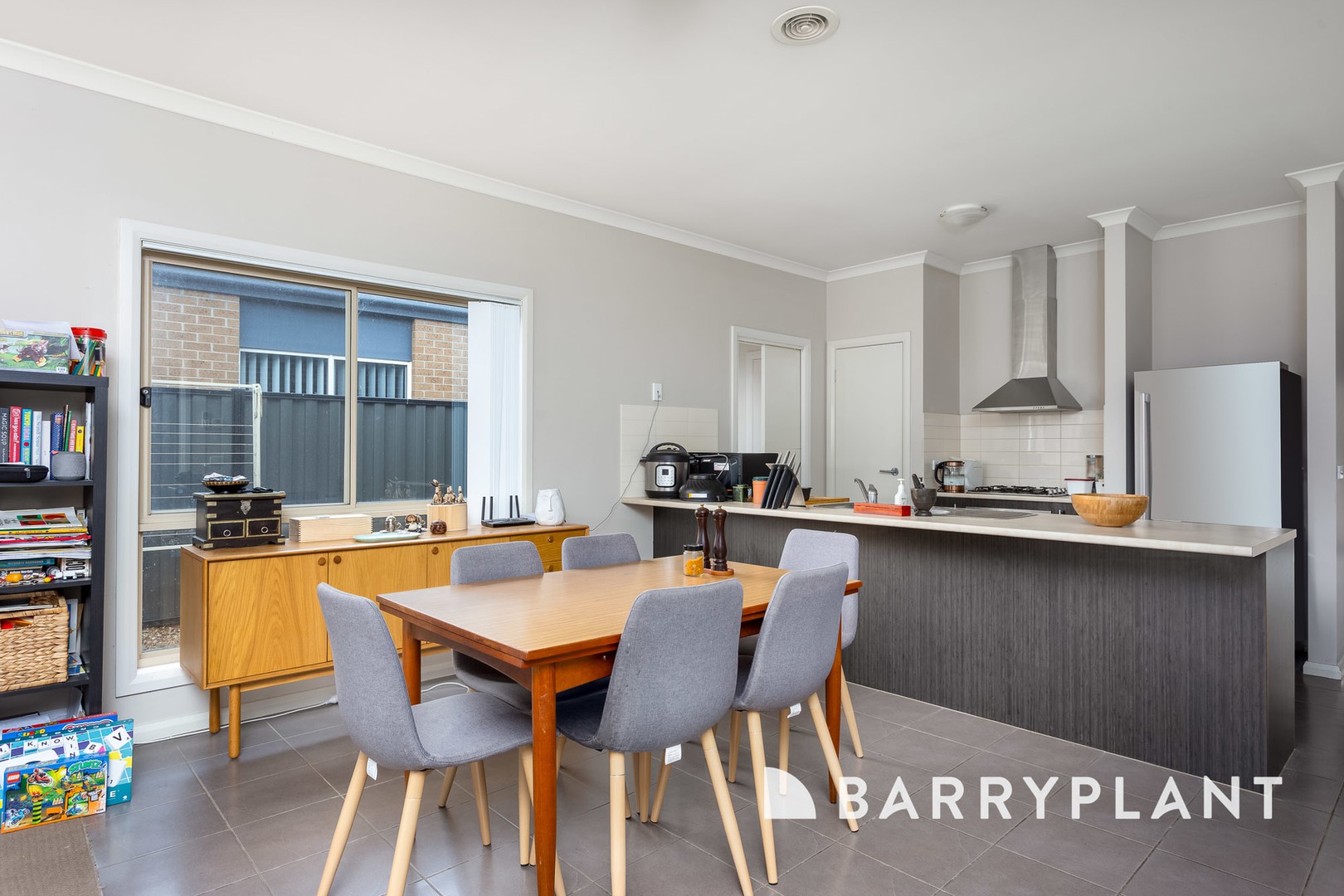 19 Vicky Court, Point Cook, VIC 3030, Point Cook - Thumbnail 3